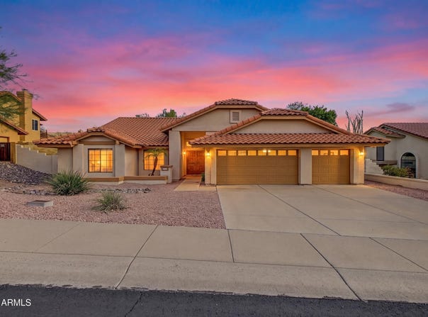 1101 E BRAEBURN Drive, Phoenix, AZ 85022