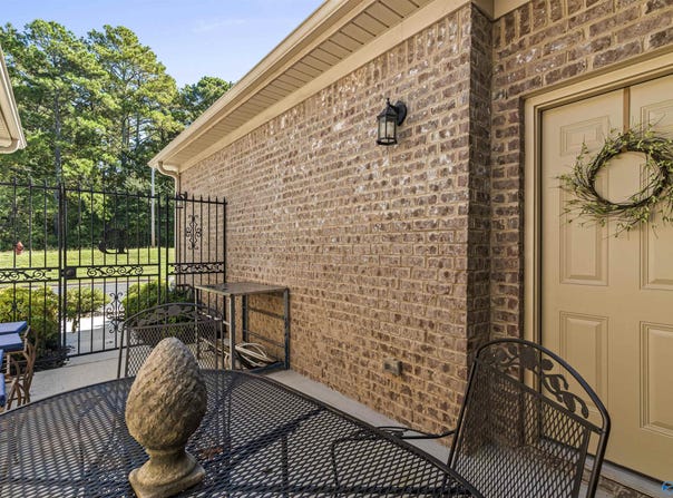 150 Lake Pointe Drive, Scottsboro, AL 35769