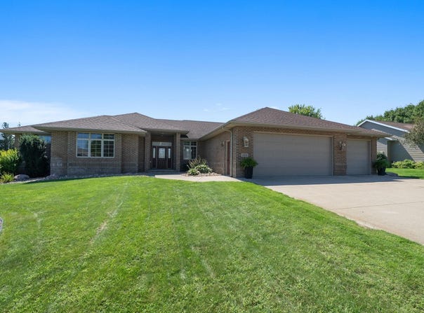 104 Cedar Lane, Rock Rapids, IA 51246