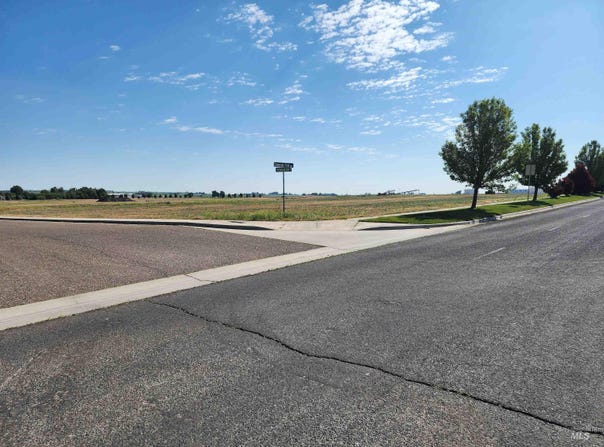Crossroads Point Blvd, Jerome, ID 83338
