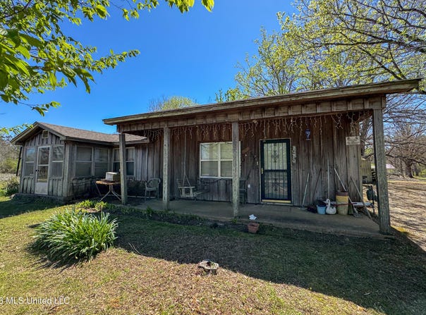 10650 Hwy 72, Walnut, MS 38683