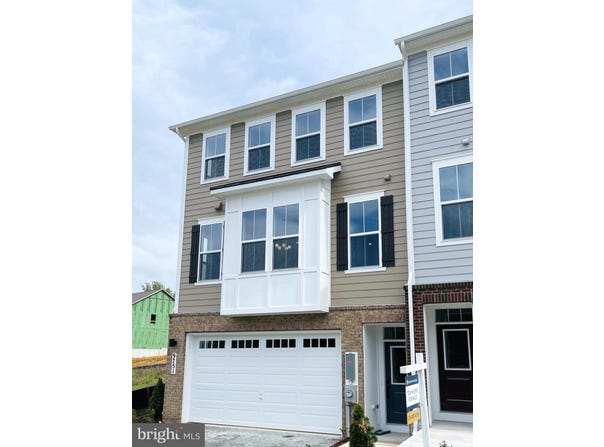 9751 GAELIC Place, WALDORF, MD 20601