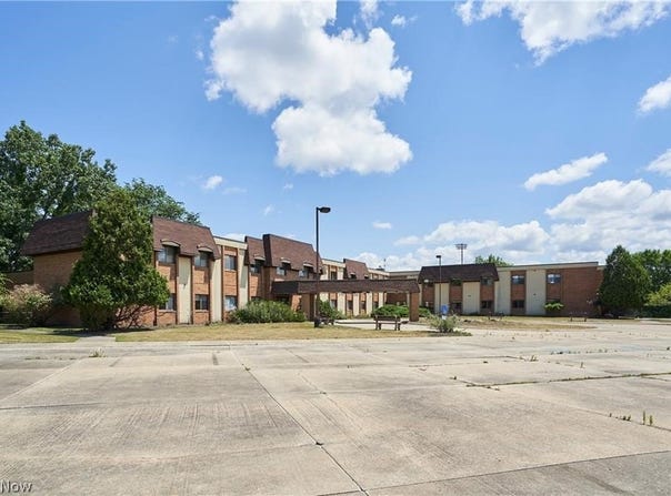 16231 Broadway Avenue, Maple Heights, OH 44137