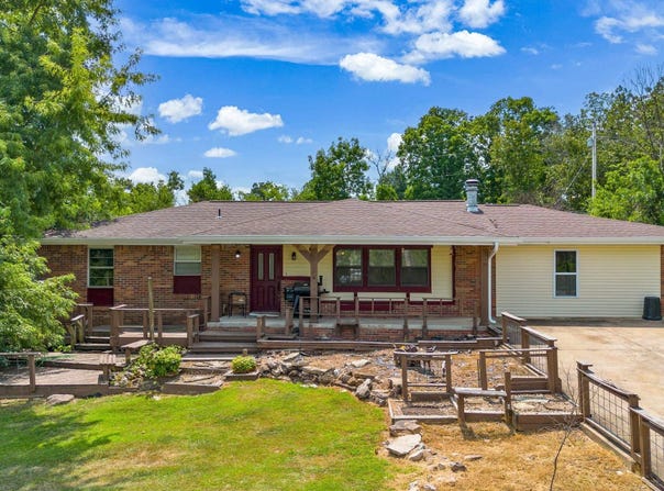 209 Alexander Drive, Briarcliff, AR 72653