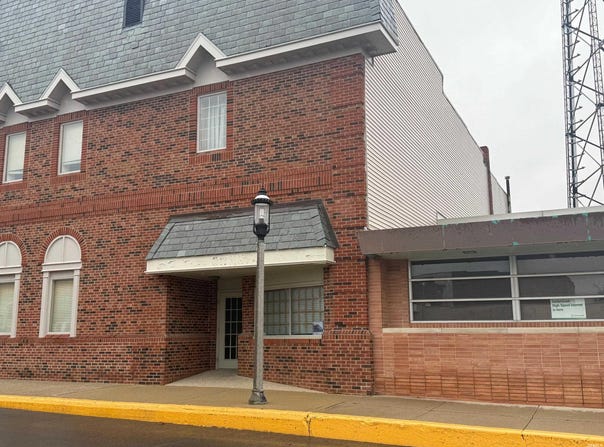 14 E Main Street, Flora, IN 46929