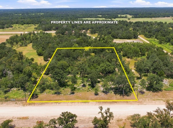 408 Cresent Bend, Cameron, TX 76520