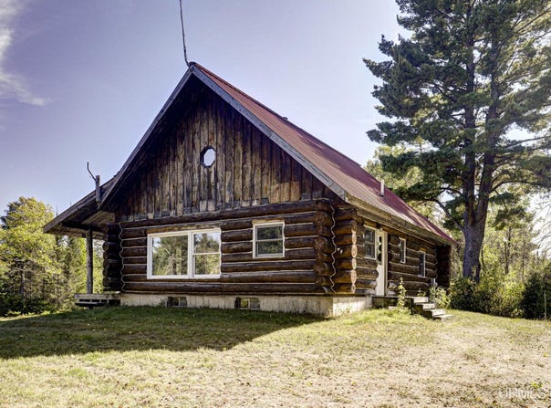 210 Pond Road, Iron River, MI 49935