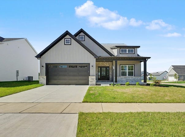 19 Meadow Drive, Monticello, IL 61856
