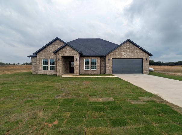 235 Private Road, Point, TX 75472