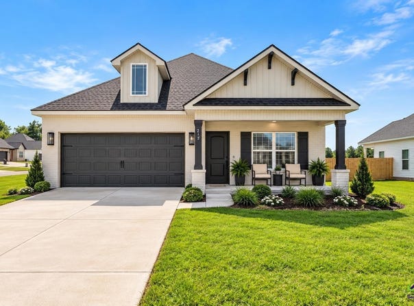 212 Eric Court, Byron, GA 31008