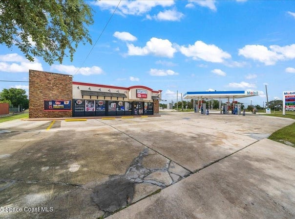 2009 N Cocoa Boulevard, Cocoa, FL 32922