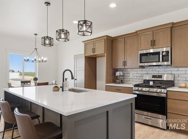 1331 E 19th Ave. lot: 4 Block 9, Jerome, ID 83338
