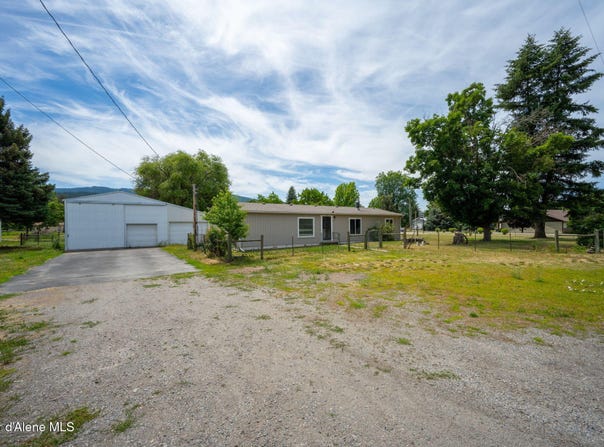 2126 W Cannon Ave, Post Falls, ID 83854