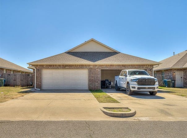 112 Ashley Drive, Edmond, OK 73003