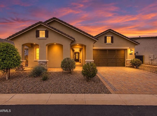 8032 E JUNE Circle, Mesa, AZ 85207