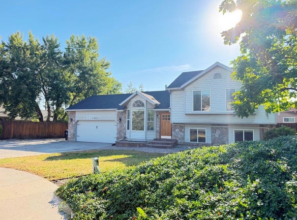4624 S QUIET Cir, Murray, UT 84107