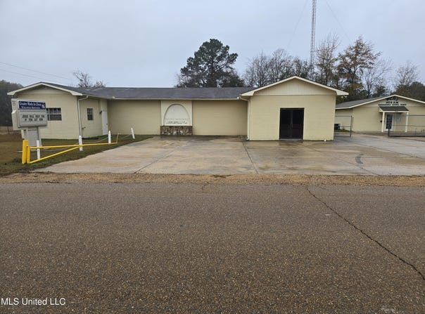 983 NE Sawmill Lane, Brookhaven, MS 39601