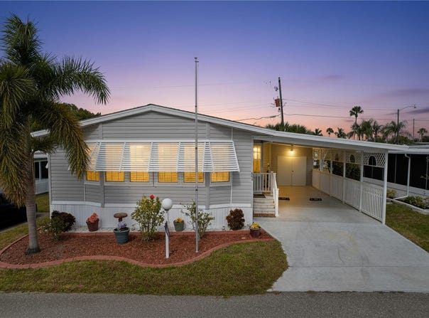 604 49TH E Avenue, BRADENTON, FL 34203