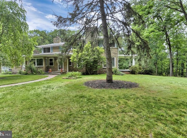 175 PICKETT Road, DOVER, PA 17315