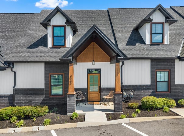 422 Fleeta Williams Way, Sevierville, TN 37862
