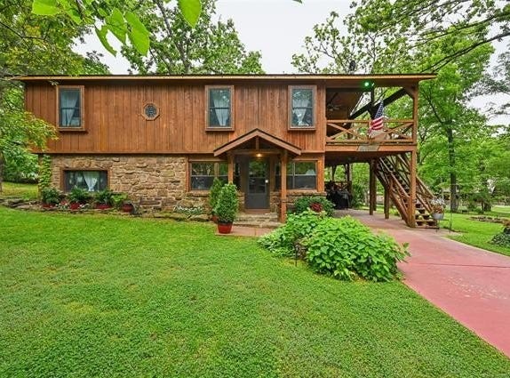 91 Crest Drive, Locust Grove, OK 74352