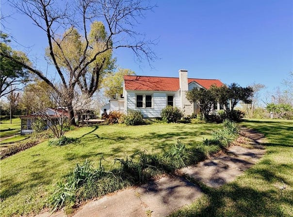 78 GOVERNMENT FLEET Road, Natchez, MS 39120