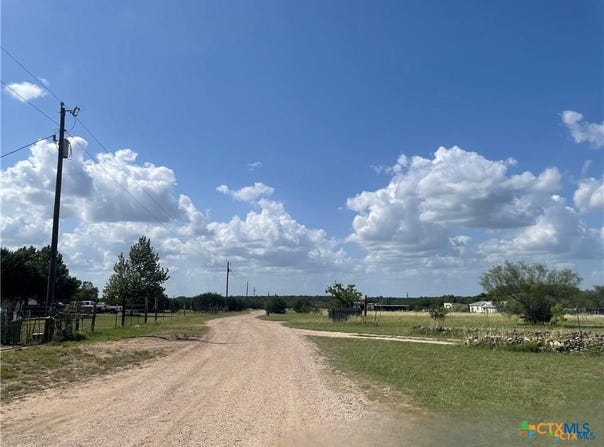 Misty Woods lot: 9, Bertram, TX 78605