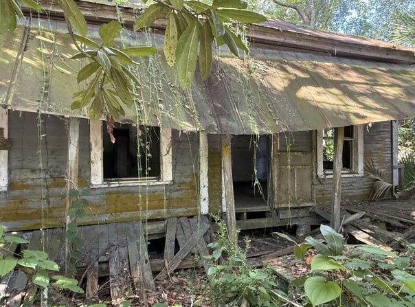 178 11th St, Apalachicola, FL 32320