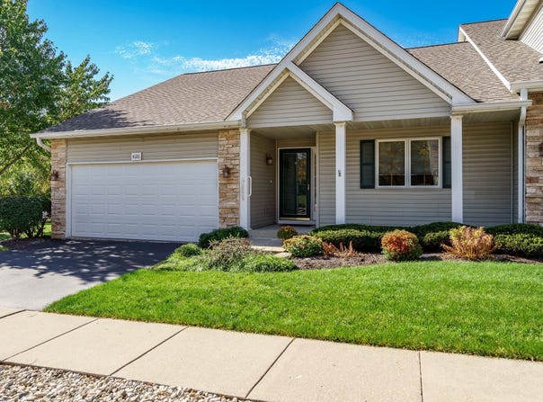4126 RIVERWOOD, LOVES PARK, IL 61111