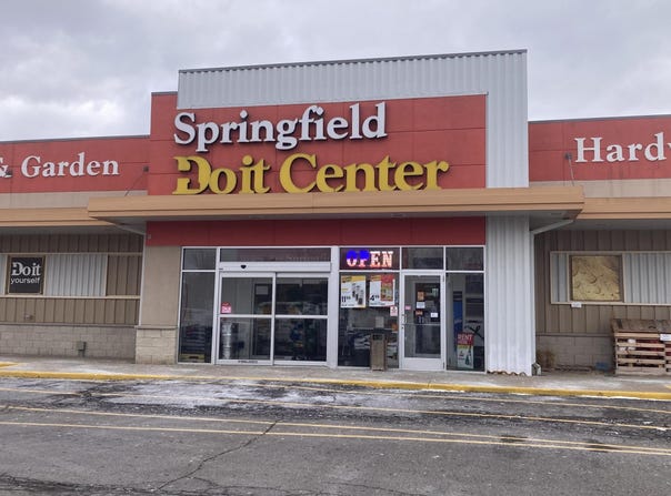 1583 W Dickman Road, Springfield, MI 49037