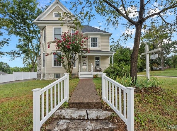 203 S Bellevue Street, Jackson, MO 63755