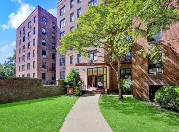 150-10 71st Avenue, Flushing, NY 11367