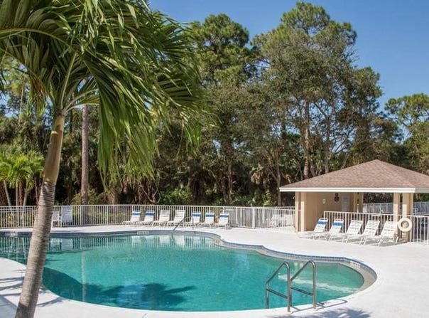 326 Dover Pl, NAPLES, FL 34104