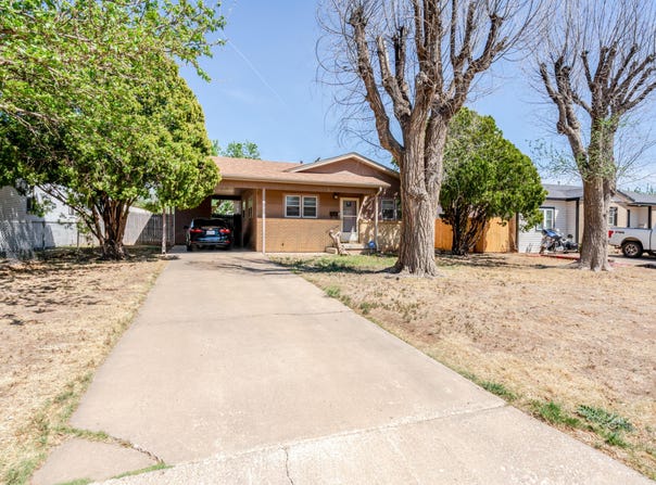 2721 S WOODLAND Street, Amarillo, TX 79103-5305