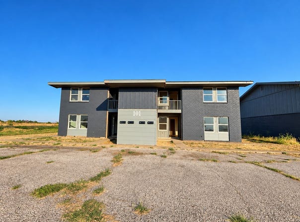 101 Pecos Place, Plainview, TX 79072