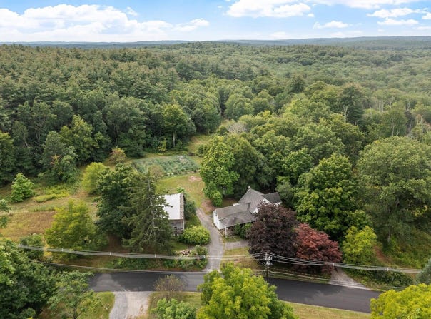 276 Middle Rd, Boxborough, MA 01719