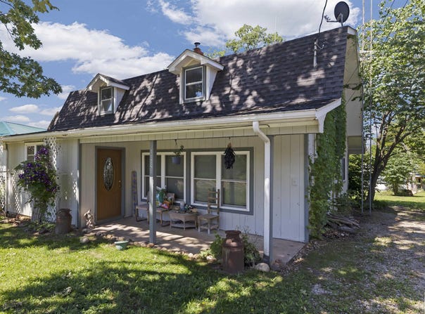 11751 NE 885 Private Road, Deepwater, MO 64740
