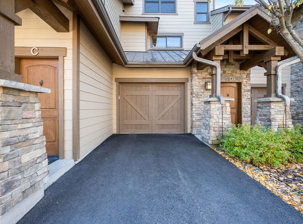 6007 St Moritz Drive, Whitefish, MT 59937