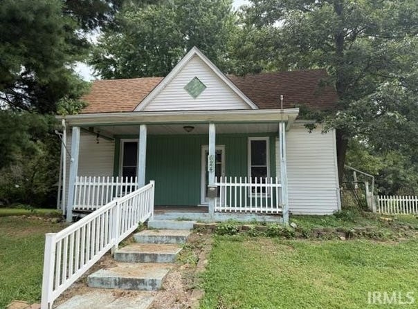 624 S 9th Street, Mitchell, IN 47446