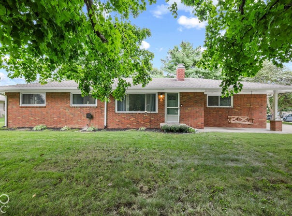 6375 Derbyshire Road, Indianapolis, IN 46227