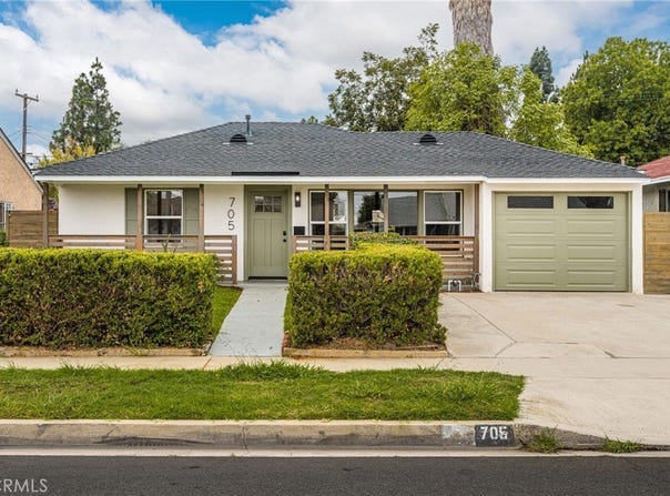 705 S Corlett Avenue, Compton, CA 90220
