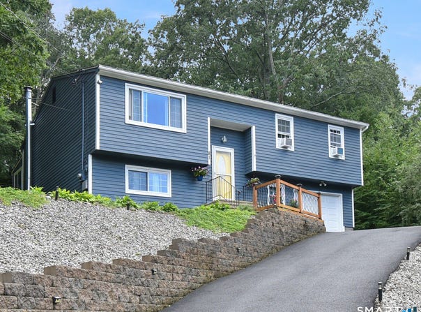 81 Eugene Avenue, Bristol, CT 06010