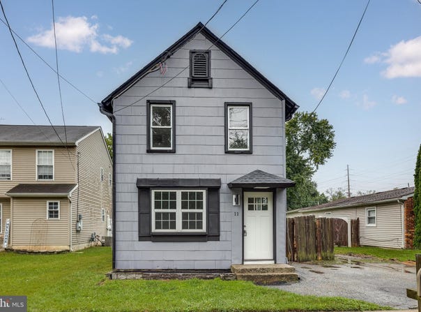 11 MAGNOLIA Street, WESTVILLE, NJ 08093