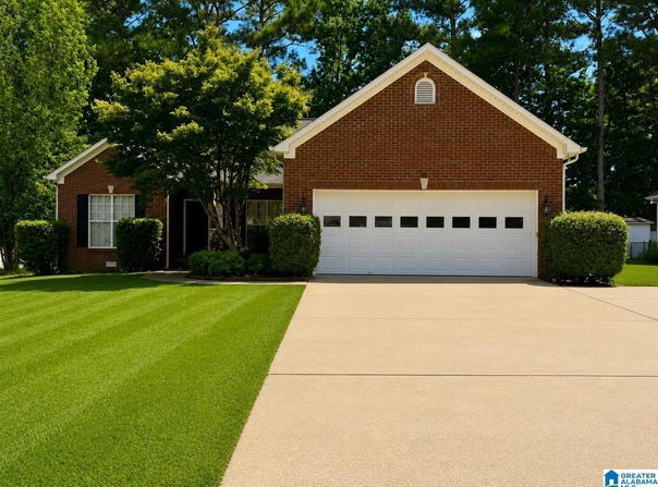 33 LILLIAN LANE, ANNISTON, AL 36207