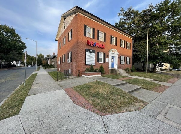 133 Maple St Suite 2, Springfield, MA 01105
