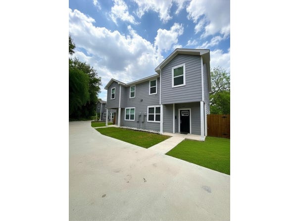 522-524 E State Highway 11, Tom Bean, TX 75489