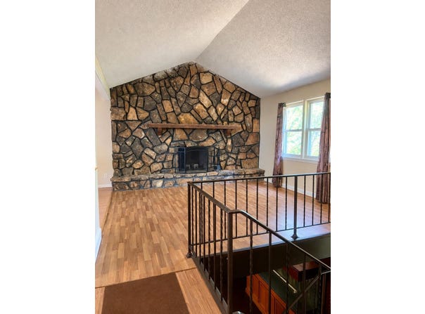 2079 Talking Rocks Road, Branson West, MO 65737