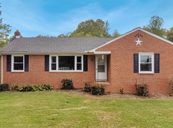 615 W CHAPEL DR, BUMPASS, VA 23024