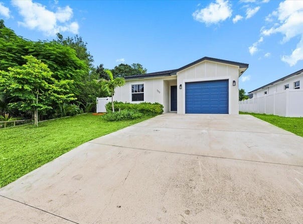 200 Marie Drive, West Palm Beach, FL 33415