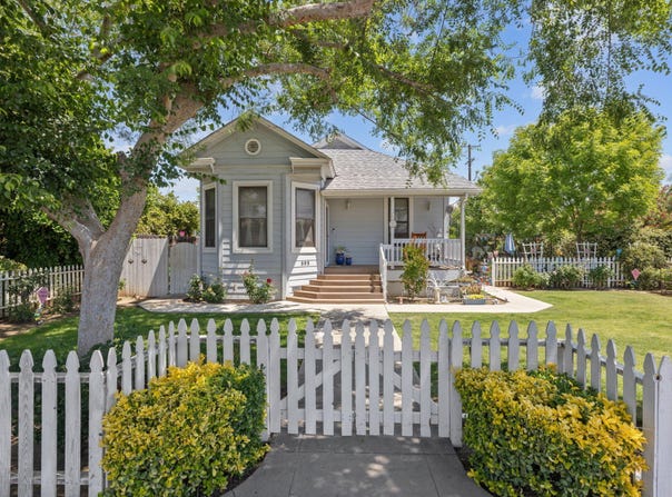 303 N E Street, Exeter, CA 93221
